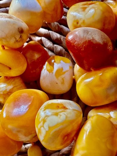 Natural Baltic Amber Necklace (22 Inches)