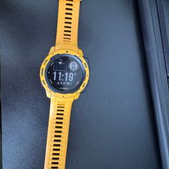 Garmin instinct, sunburst yellow