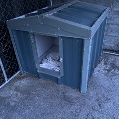 Insulated Dog Kennel