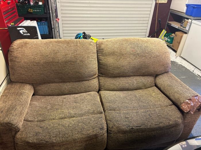 2 seater recliner couch