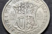 Great Britain 1933 King George V Silver .500 Half Crown Coin