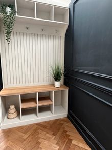 Boot room - oak