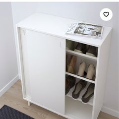 Shoe cabinet
