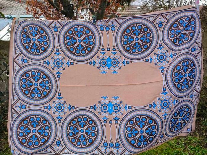Vintage Irish Dunmoy Tablecloth