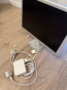 Apple Cinema Display