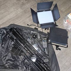 Neweer Lights P200 2.4g studio lighting