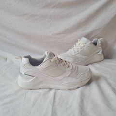 skechers rovina Size 5beu 38 white leather in excellent condition