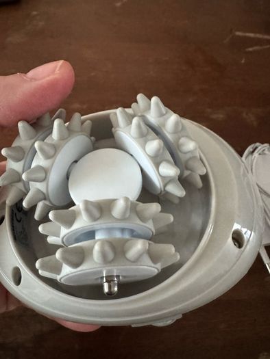 Anti-cellulite massager