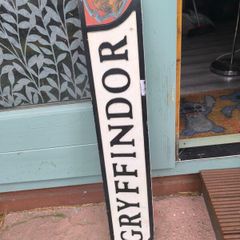 gryffindor wood sign