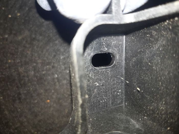 Audi A6 C6  2006-11  Left And Right Rear Bumper Adjustment Guide