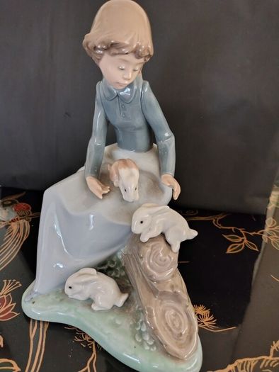 Vintage Nao by Lladro. Girl with rabbits. 1987.  #1026