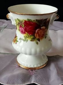 Royal Albert Old Country Roses Vase