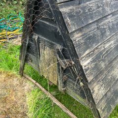 Free Hen House and Run, Feeders and Drinkers