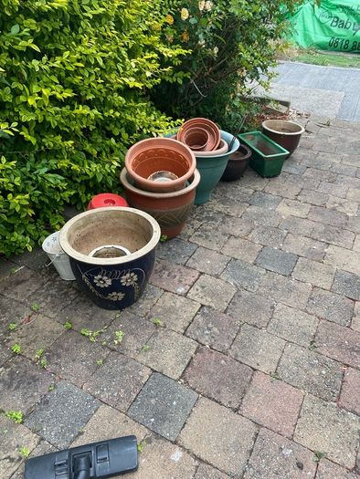Plant pots