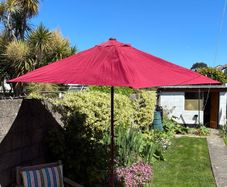 Crank and tilt 2.5m Garden Parasol