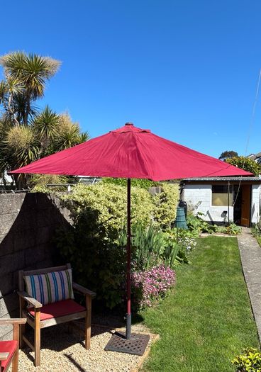 Crank and tilt 2.5m Garden Parasol