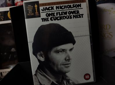 One Flew Over the Cuckoo's Nest ! Two Disc Special Edition ! 2002 ! DVD ! Winner of 5 Academy Awards ! Jack Nicholson !