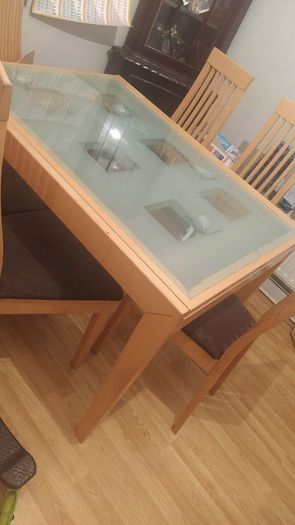 kitchen table and chairs