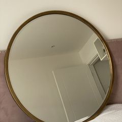 Round Mirror, Antique Gold metal frame. D80cm. Perfect conditions.