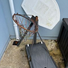basketball net and stand