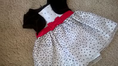 New lovely dress 9-12 months