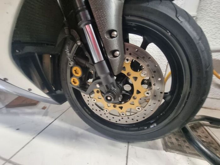 Yamaha R1 2004