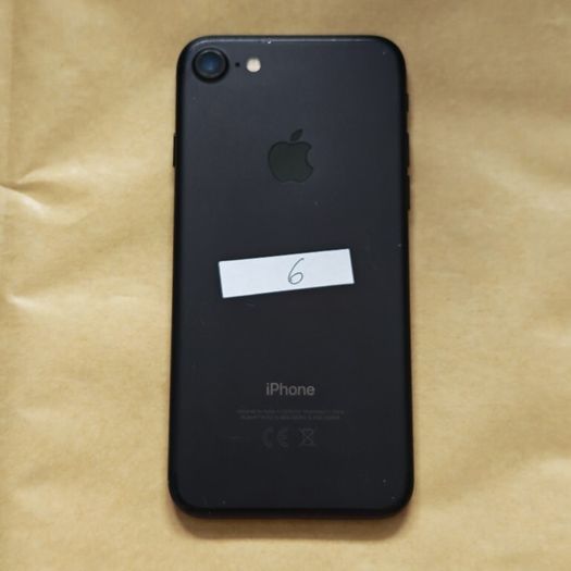 Apple iPhone 7 - 32GB - Black - 3 Network - Activation Locked (For Parts / Repair)