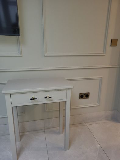 Hall Table