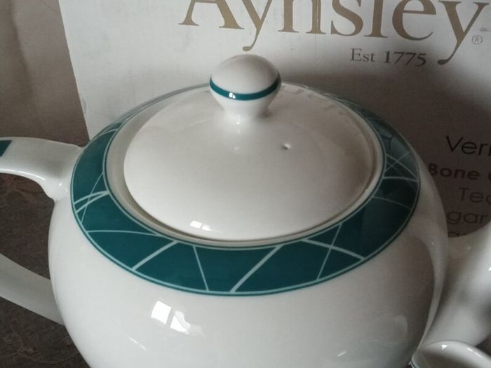 Aynsley "Vermont" Fine Bone China Teapot set