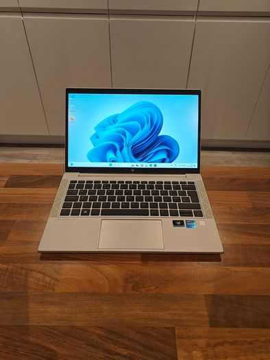 HP Elitebook 830 G8 | i5 (11th gen) | 16GB | 512GB | 13.3" FHD | Bang & Olufsen |  Win11