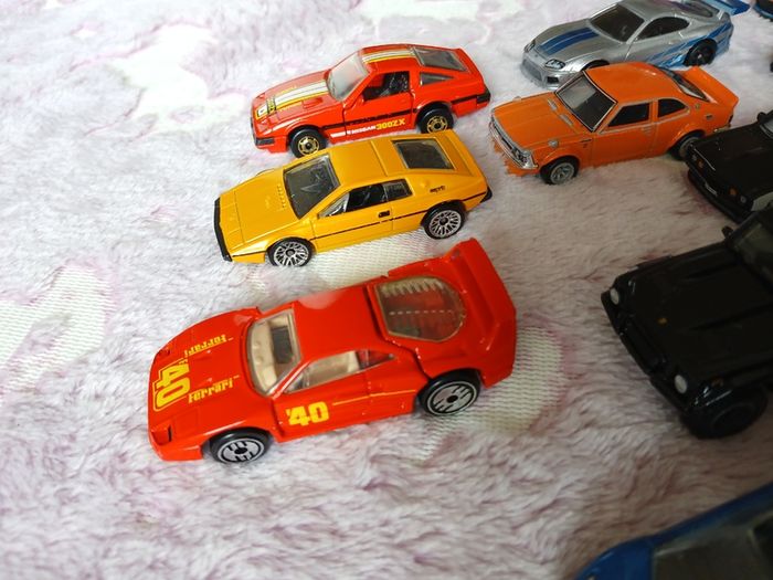 1/64 Hot Wheels Joblot X 14 Models,blackwall,real Riders,ferrari,speed Machines