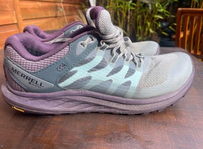 Merrell size 8 gore tex