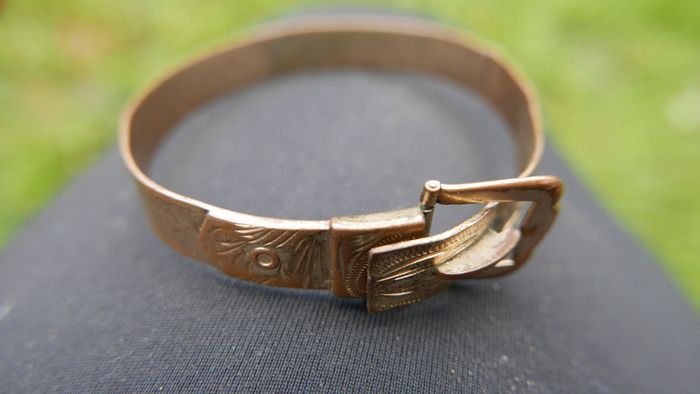 Vintage Excalibur 1/20 RG pre-loved buckle bangle , exclusive to Harrods, by Hatton Garden London. C30