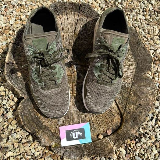 Premium Nike Air Max 90 Flyknit Olive