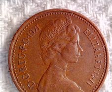 1971 U.K. New Penny plus 1971 Two New Pence.