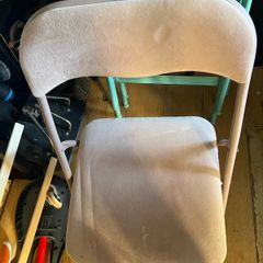 pink foldable chair