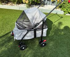 Dog stroller