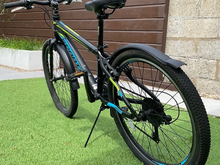 Spartan 24 inch bike 21 speed Shimano