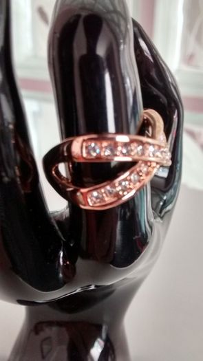 Rose Gold Plated Austrian Crystal Cross Ring