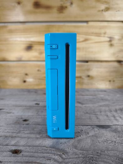 nintendo wii limited edition blue with sport resort