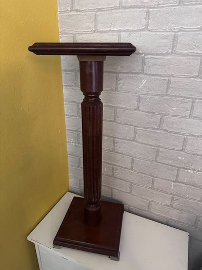 27" plant/statue stand