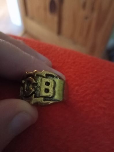 Elvis ring taking care of buisness