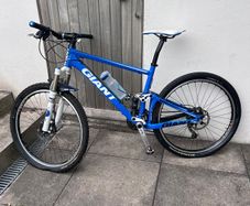 Giant Anthem X2 Mountain Bike