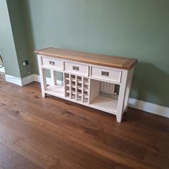 sideboard