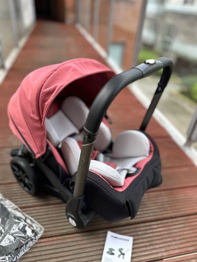 Brand new car seat / stroller / pram