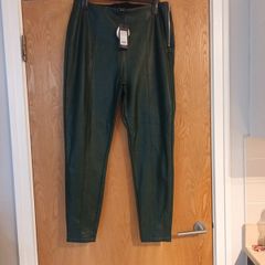 New Look Vegan  Green   PU Leggins.  S.18..  B.N.W.T