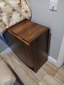 folding table