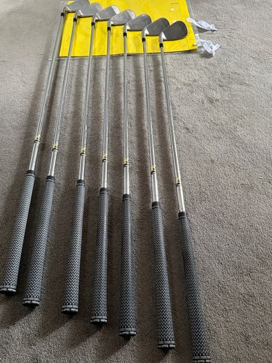Titleist 718 AP1 Irons 4-PW