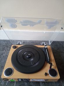 Jam Sound Turntable Built In Speakers Vinyl Record