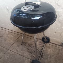 Weber Compact 47cm Charcoal BBQ